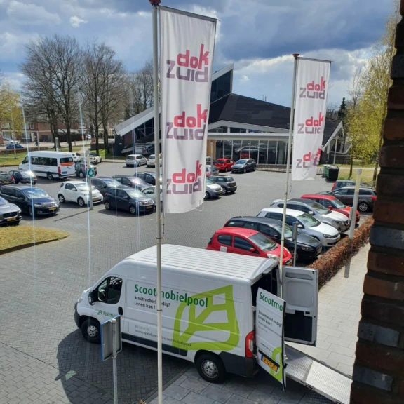 Afbeelding van de werkplek 'PHLOW - Scootmobielpool'.